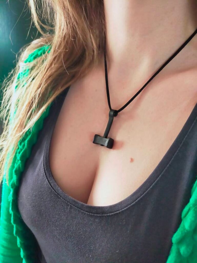hamer van Thor Mjolnir hanger